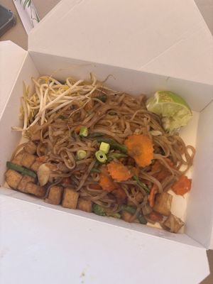 Pad se ew with tofu  at Pad Thai Take Away in Sitges