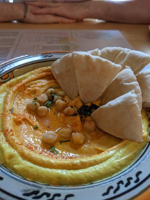 Duo de hummus at La Concepción in Tenerife