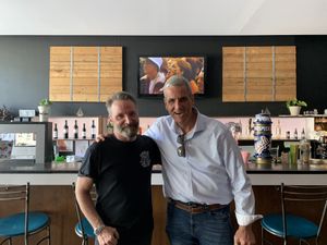 Keith the nice owner and Joe my hubby 🤩  at Nooch in Windsor