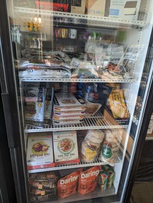 Vegan grocery at Ely's To Go in Boardman