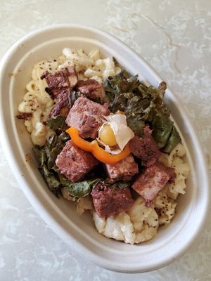 Cherry BBQ tofu mac n cheese with kale at Ely's To Go in Boardman