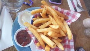 Vegan Fennel Chips at Rococo in Hawthorn