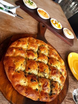 Flatbread w dips at Rococo in Hawthorn