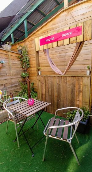 Kissing booth  at Mango's Nuts in Ferny Creek