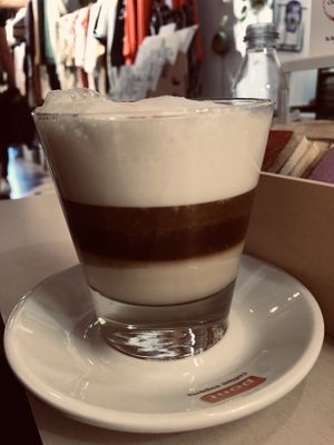 Cappuccino Almendras at Angel Agudo in Mallorca