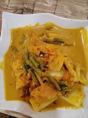 Lontong at 340 Vegetarian in Northeast Singapore