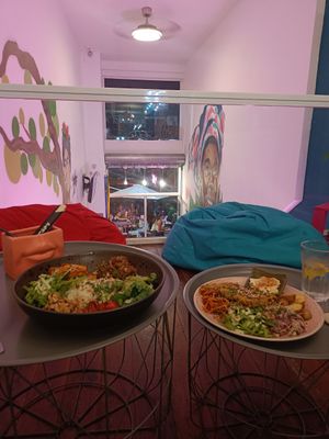 I looove this place! We had a The Buddha (on the left) and a NO Schnitzel with garlic mayo. Both amazing, and the service is terrific in every way possible. The vibe in the restaur at Balance Bowl in Gzira