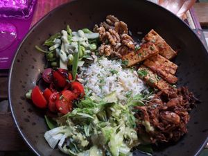 The Buddha Bowl with super tasty jackfruit at Balance Bowl in Gzira