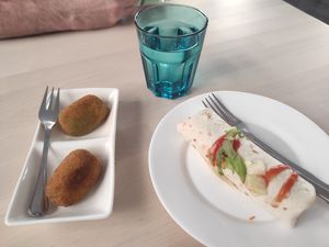 Croquetes spinach and lenti wrap at Salamanca Magenta Cafe & Bar in Salamanca