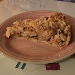 Table tart at Salamanca Magenta Cafe & Bar in Salamanca