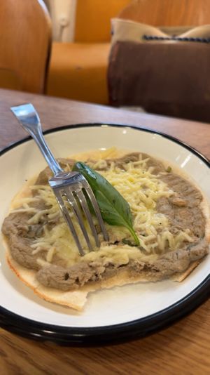 The so called truffle pizza  at Wild & The Moon - Saint Honoré in Paris