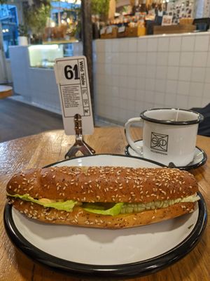 "cheezy" sandwich at Wild & The Moon - Saint Honoré in Paris