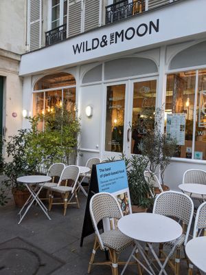 entrance at Wild & The Moon - Saint Honoré in Paris