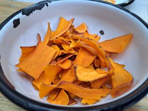 Sweet potato chips at Wild & The Moon - Saint Honoré in Paris