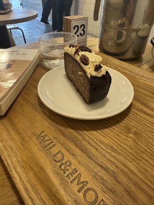 Pécan cake   at Wild & The Moon - Saint Honoré in Paris