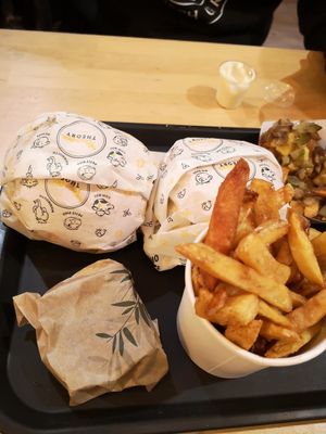 2 menu's at Theory (ex-BurgerTheory) in Paris