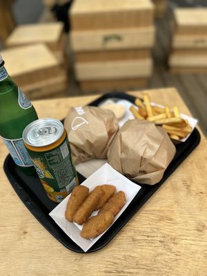 Full plate   at Theory (ex-BurgerTheory) in Paris