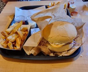  at Theory (ex-BurgerTheory) in Paris