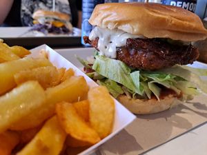  at Theory (ex-BurgerTheory) in Paris