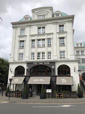 Exterior at Café Du Parc in Killarney