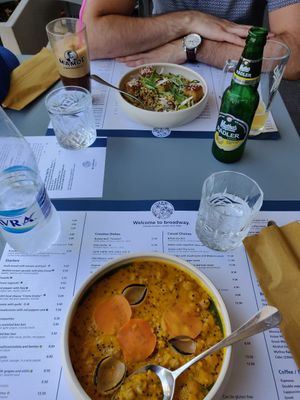 Chickpea ragout and rice with tempeh, July 2021 at Broadway in Kos