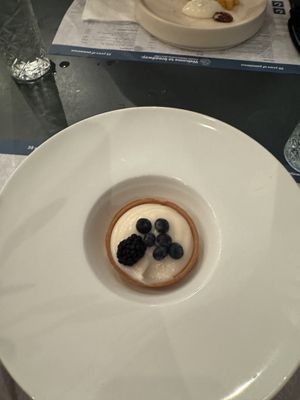 Vegan lemon coconut tart (10/10)  at Broadway in Kos