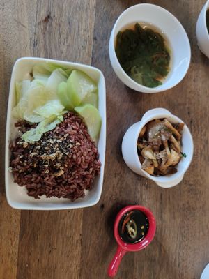 Mushroom & tofu, brown rice & veggies, soy sauce at Mang's Mania in Ho Chi Minh City
