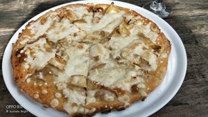 Pizza with local mushrooms and vegan cheese at Bright Brewery in Bright