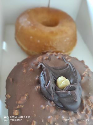 Donut Ferrero y de azúcar. at La Teca Burger in Sabadell
