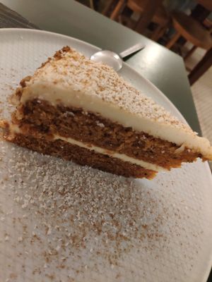 Carrot cake at La Teca Burger in Sabadell