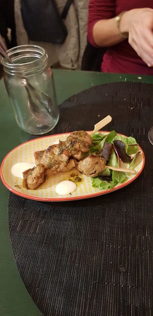 Brochetas de seitán at La Teca Burger in Sabadell