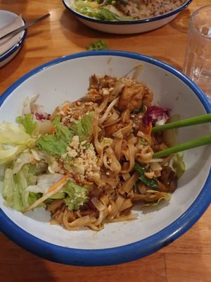 Pad thai (after a few bites) at li.ke in Berlin