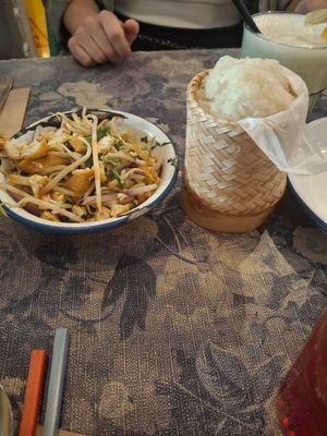 4, very good + rice at li.ke in Berlin