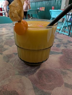 Mango and coconut lassi at li.ke in Berlin