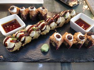 Vegan sushi. "Jumpin'Jack" and "Say cheese" in the middle at Roots & Rolls in Barcelona