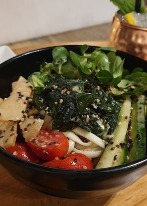 Hiyashi Salad at Roots & Rolls in Barcelona