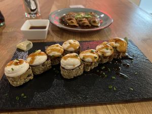 “Say cheese” sushi #Veganuary at Roots & Rolls in Barcelona