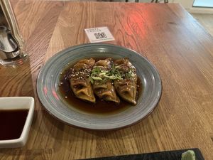 Vegetable gyozas #Veganuary at Roots & Rolls in Barcelona