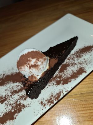 Brownie with soy ice cream at Roots & Rolls in Barcelona