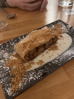Apfelstrudel  at Roots & Rolls in Barcelona