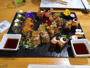Tasting menu sushis at Roots & Rolls in Barcelona