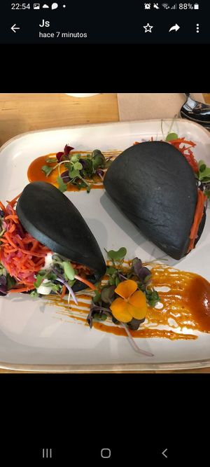 Bao at Roots & Rolls in Barcelona