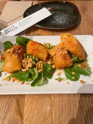 Crunchy Rolitos at Roots & Rolls in Barcelona