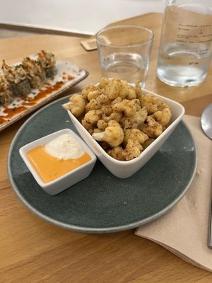 Cauliflower popcorn  at Roots & Rolls in Barcelona