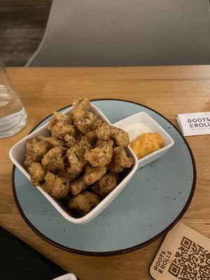 Coliflores fritos 🥦  at Roots & Rolls in Barcelona