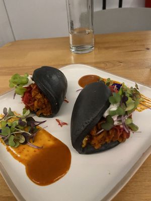 Baos 🍔  at Roots & Rolls in Barcelona