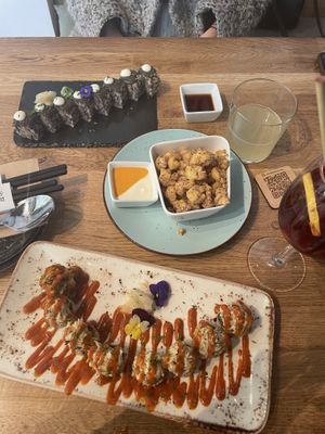 Mushroom, geisha and popcorn  at Roots & Rolls in Barcelona