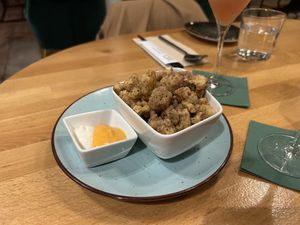 Popcorn cauliflower  at Roots & Rolls in Barcelona