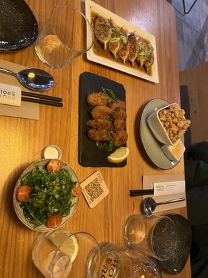 Our starters   at Roots & Rolls in Barcelona