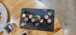 Avo makis at Roots & Rolls in Barcelona